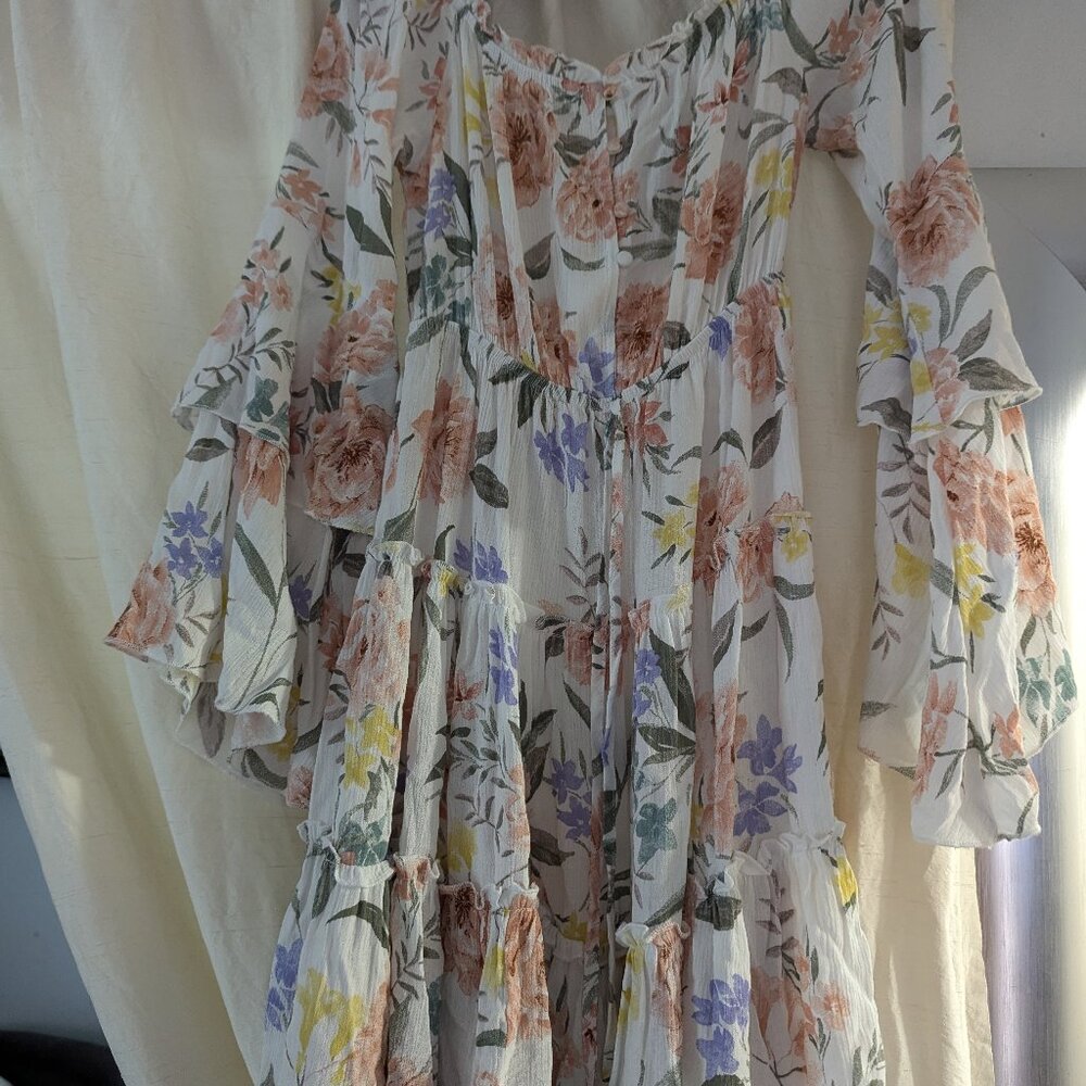 Blue B floral mini